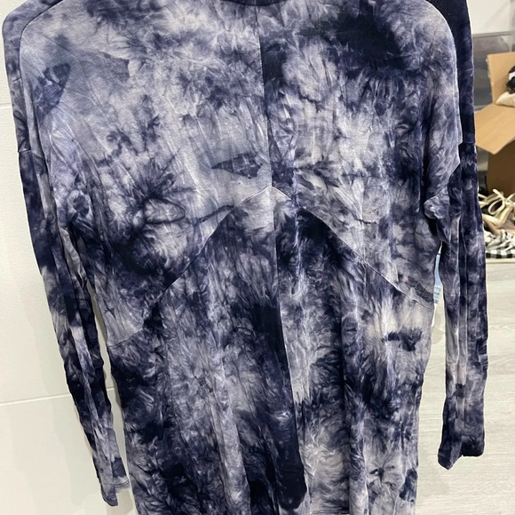 Navy and white pullover very soft fabric used once only Size XS - Picture 3 of 5